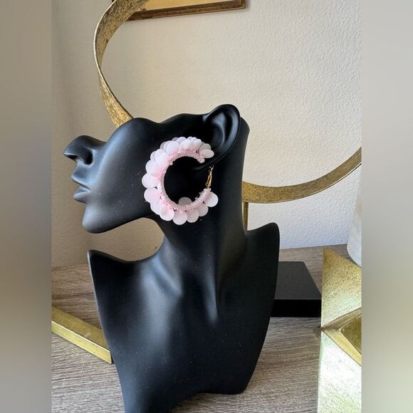 Pink and White Hoop Earrings A1415 - Picture 5 of 5